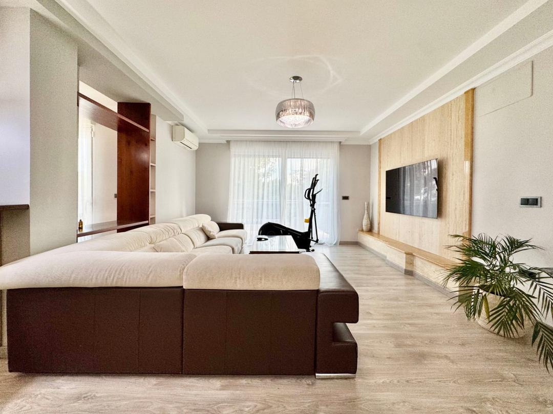 property gallery image 8