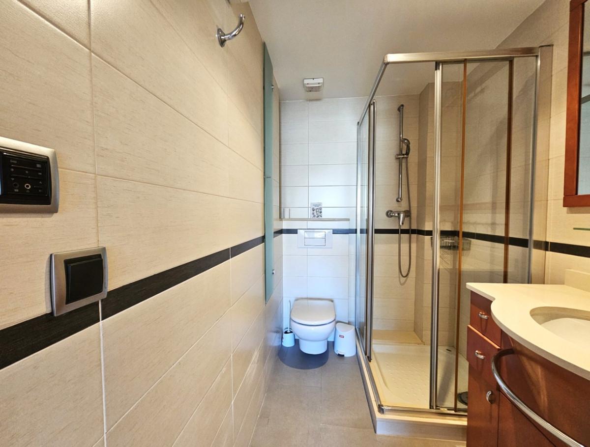 property gallery image 6