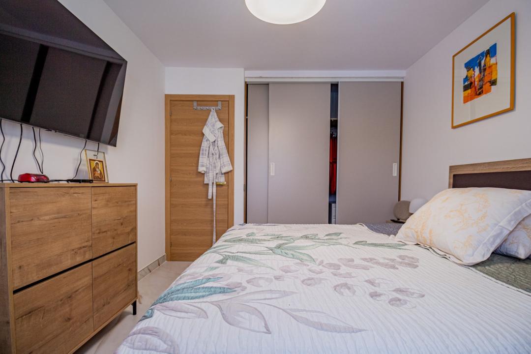 property gallery image 15