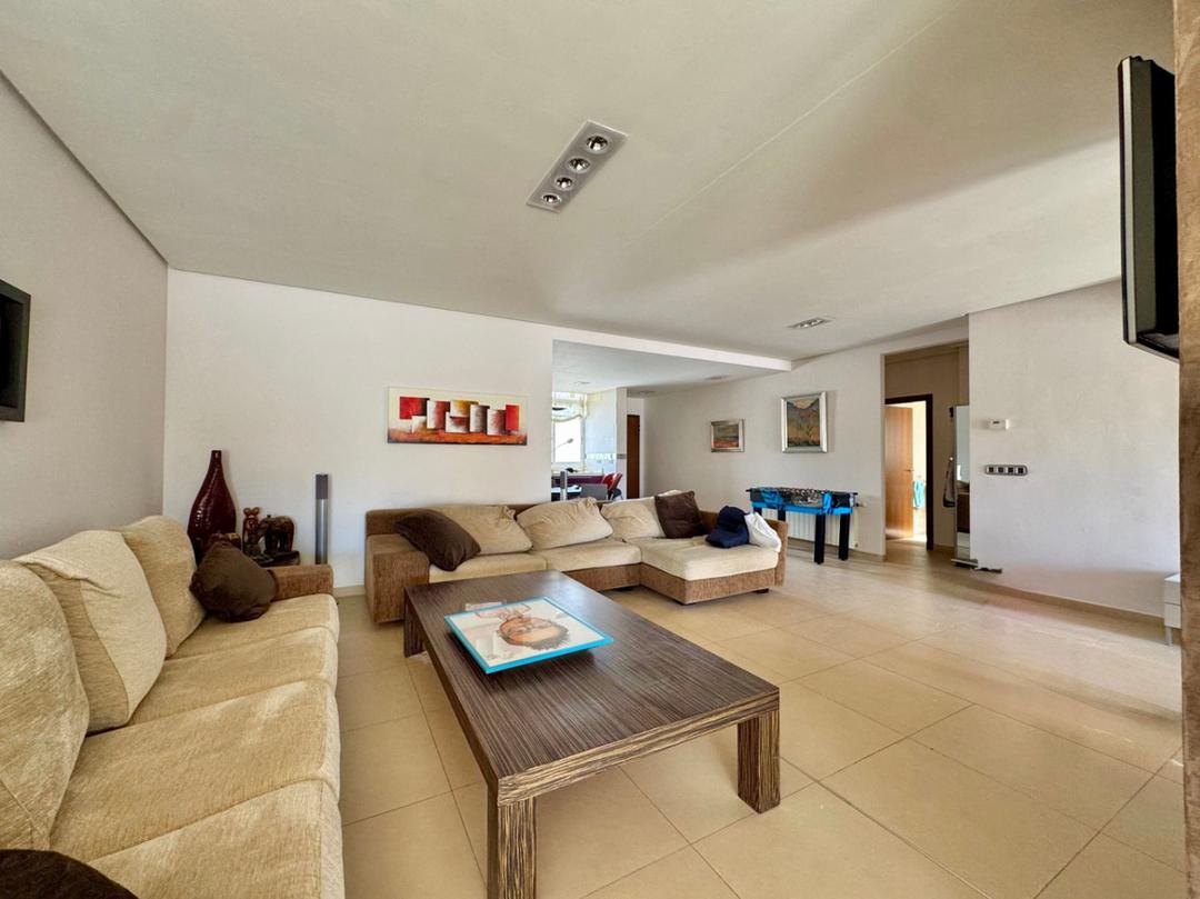 property gallery image 6