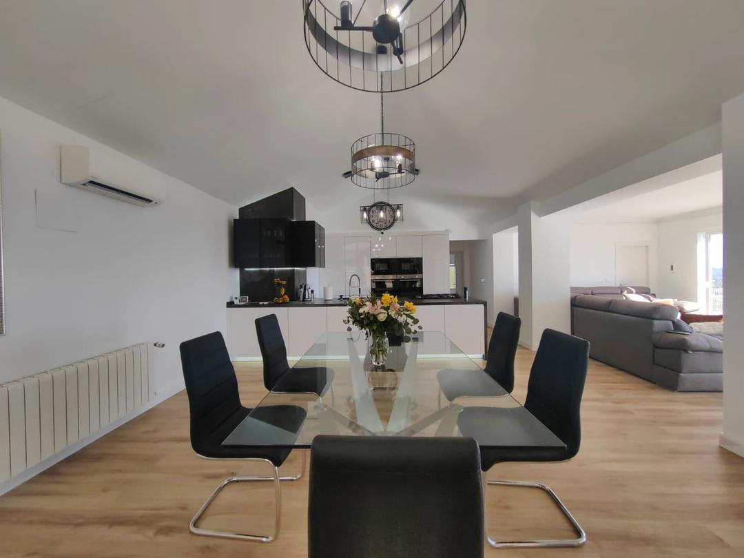 property gallery image 8