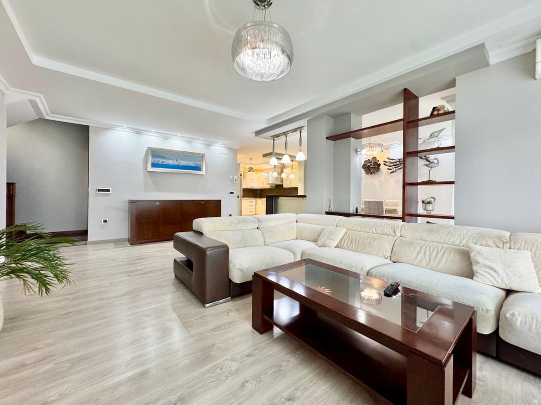 property gallery image 10