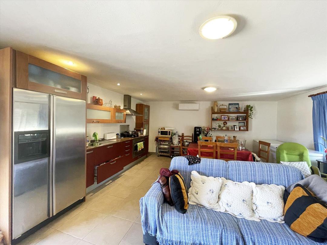 property gallery image 13