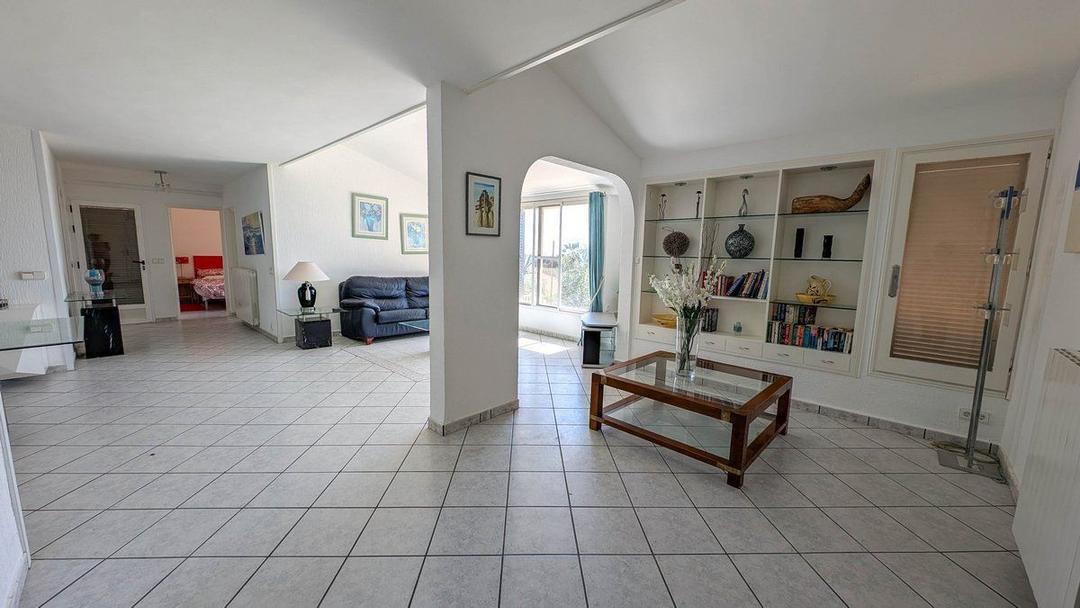 property gallery image 20