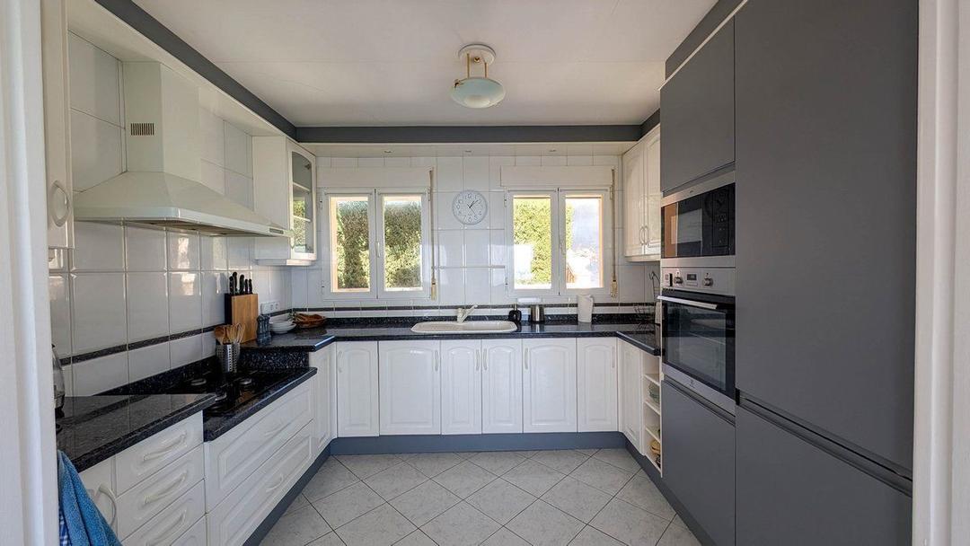 property gallery image 9