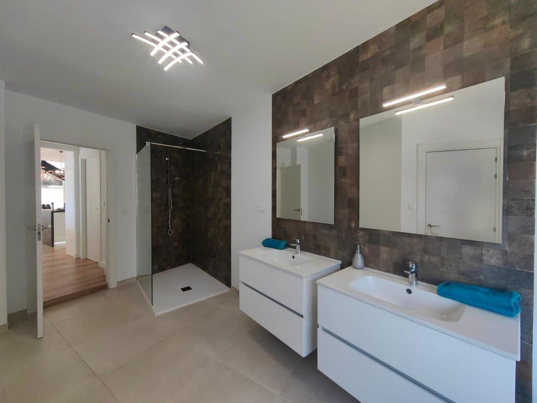 property gallery image 21