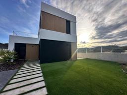 property gallery image 4