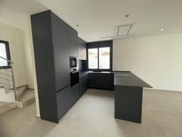 property gallery image 8