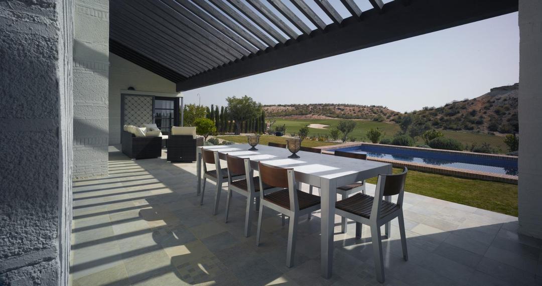 property gallery image 2