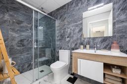 property gallery image 16