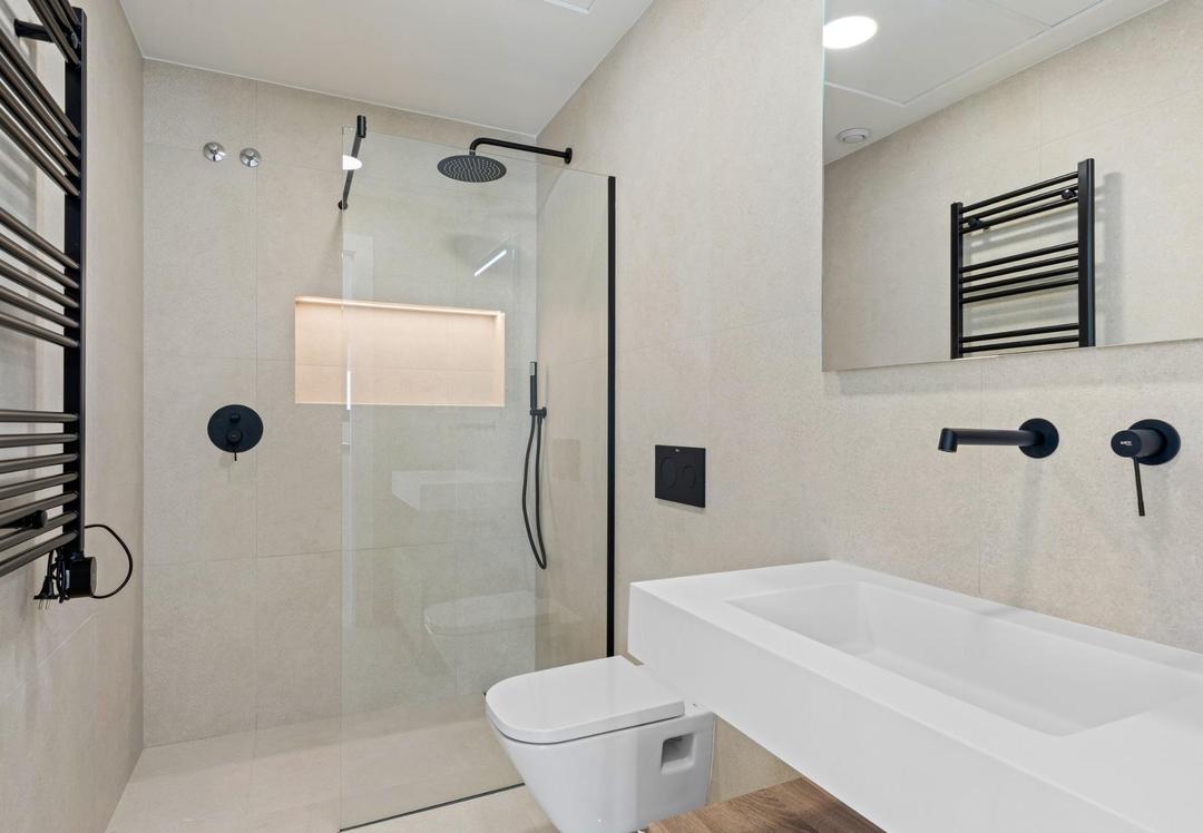 property gallery image 16