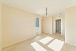 property gallery image 10