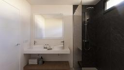 property gallery image 15