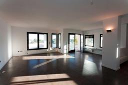 property gallery image 8