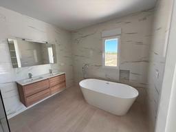 property gallery image 8