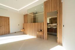property gallery image 29