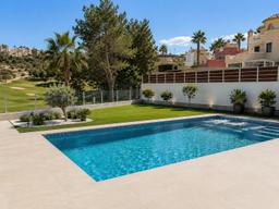 property gallery image 4