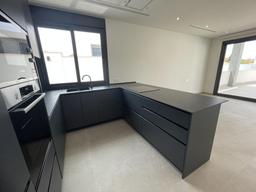 property gallery image 10