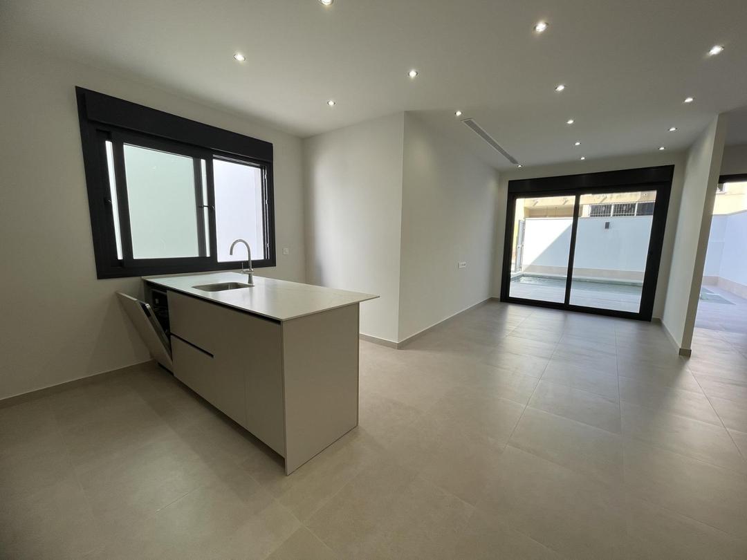 property gallery image 9