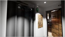 property gallery image 18