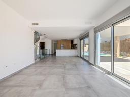 property gallery image 12
