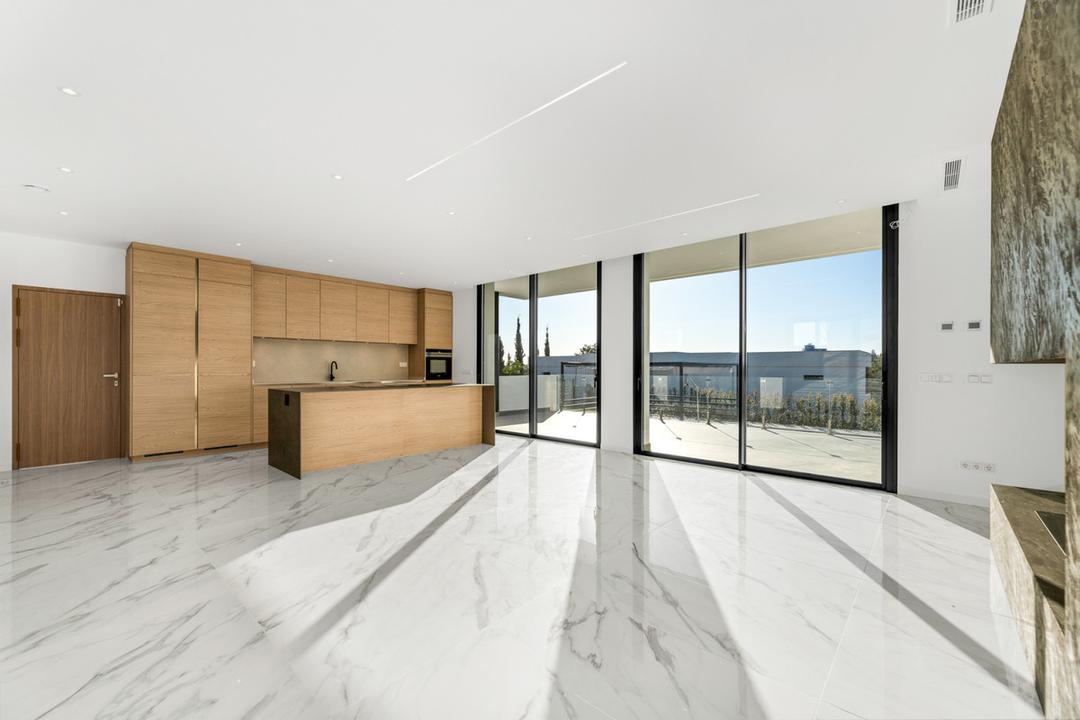 property gallery image 2