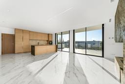 property gallery image 2