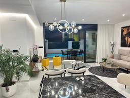 property gallery image 2