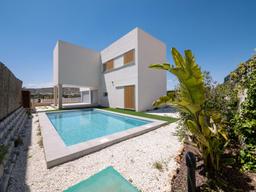 property gallery image 2