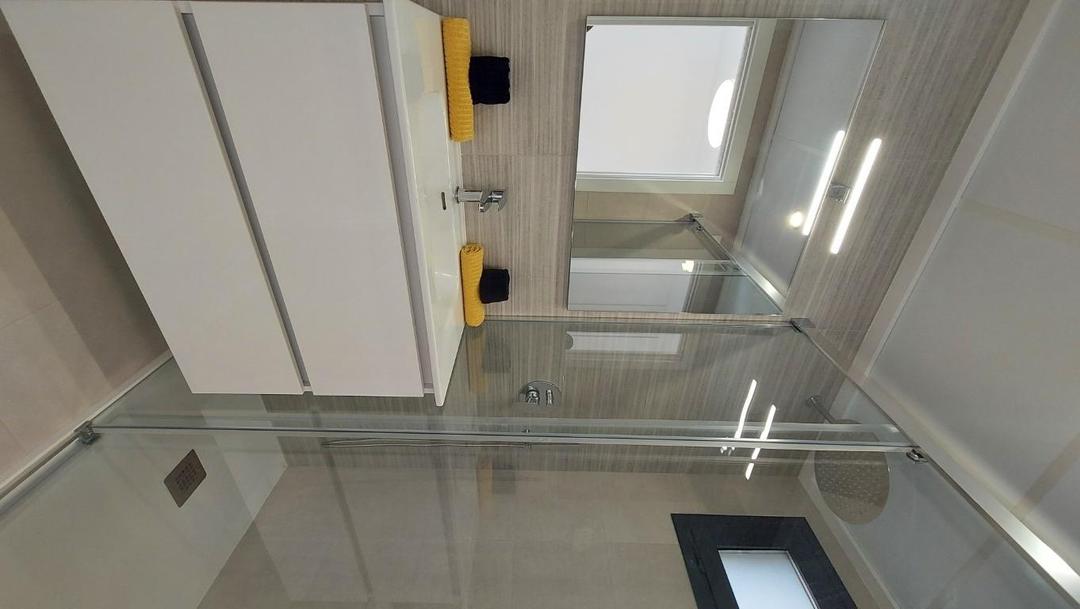 property gallery image 16