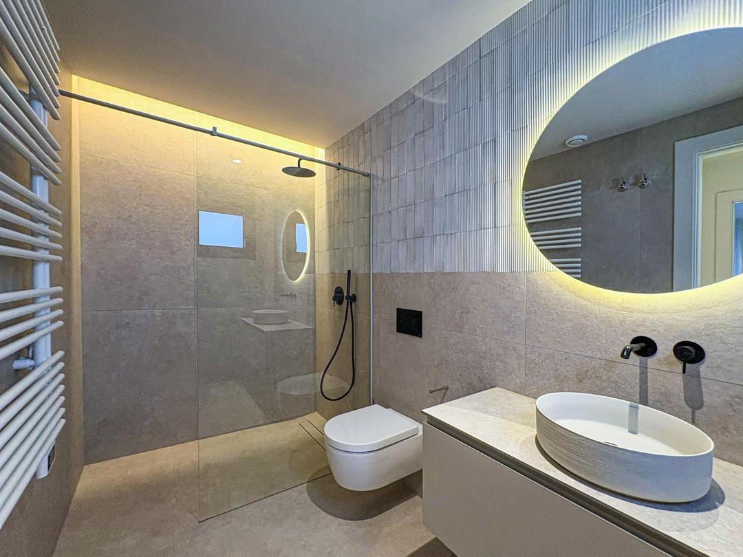 property gallery image 16