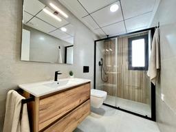 property gallery image 28