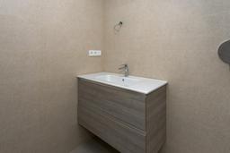 property gallery image 11