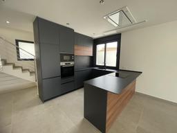 property gallery image 7