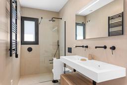 property gallery image 11