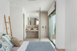 property gallery image 6