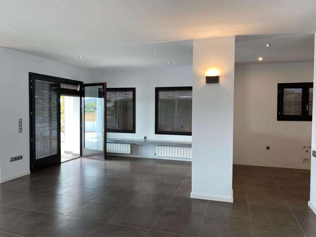 property gallery image 9