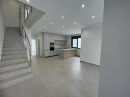 property gallery image 2