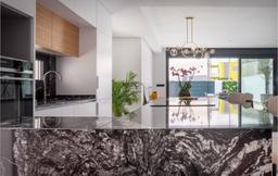 property gallery image 4