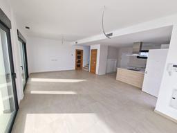 property gallery image 2