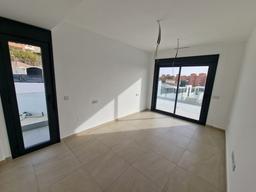 property gallery image 15