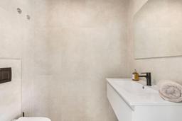 property gallery image 17