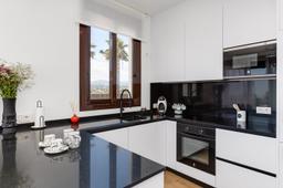 property gallery image 4