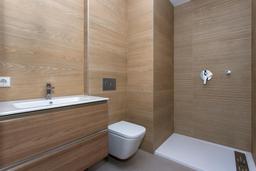 property gallery image 10