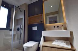 property gallery image 16