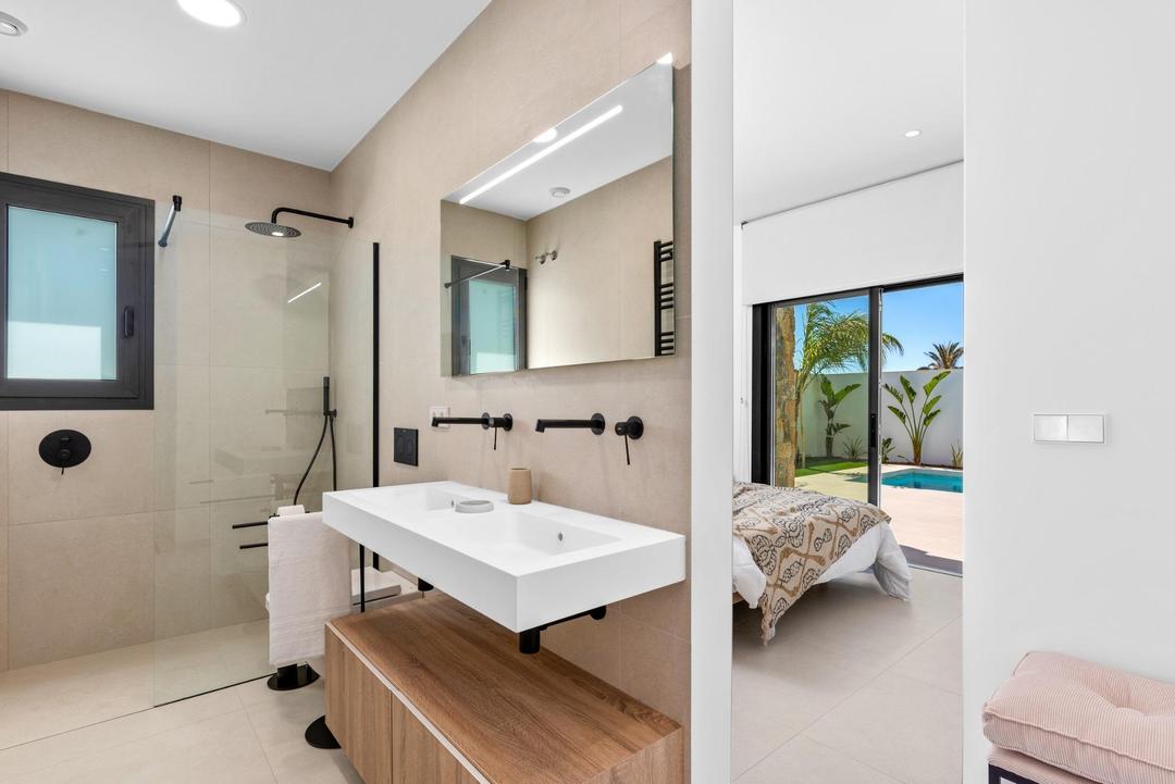 property gallery image 10