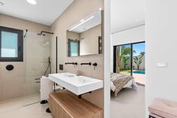 property gallery image 10