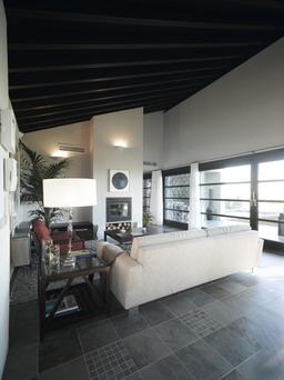 property gallery image 3