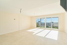 property gallery image 11