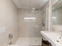 property gallery image 10